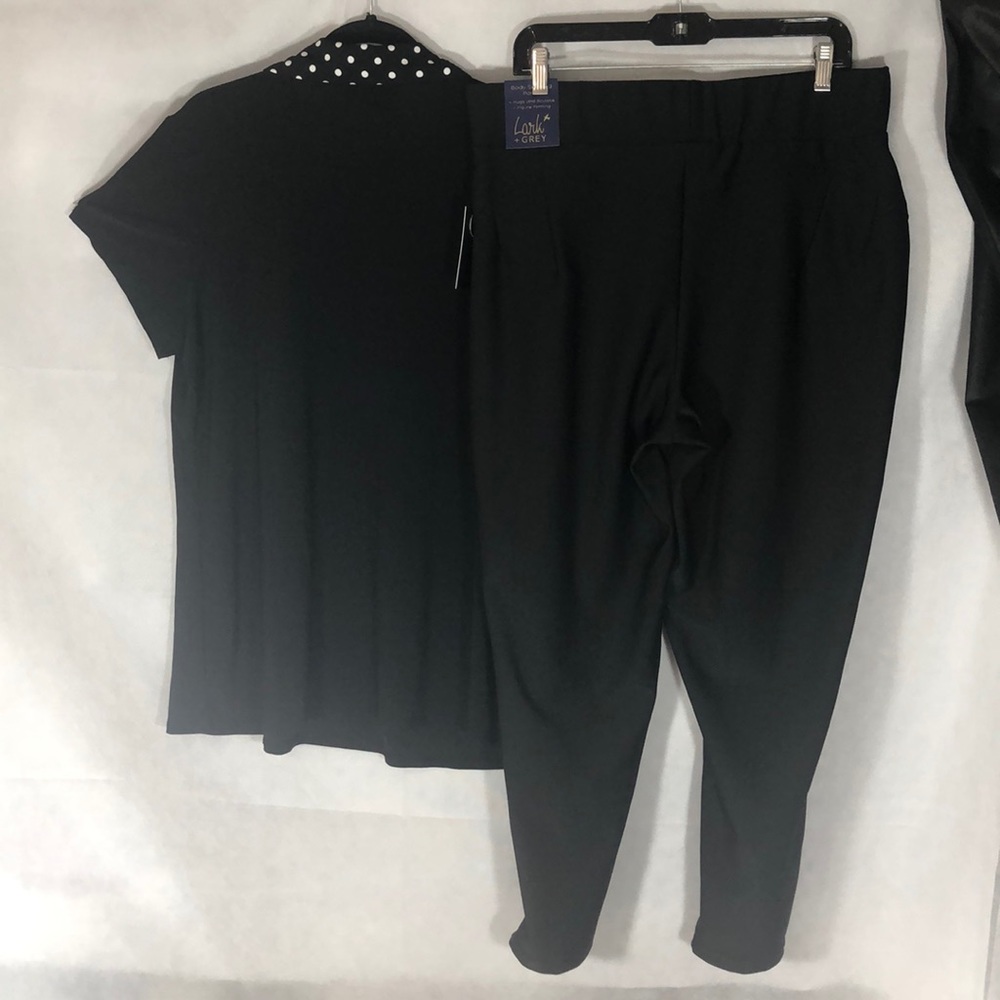 NWT = SOLD .2 item, Top & Pants, Size 2X , - Picture 5 of 8